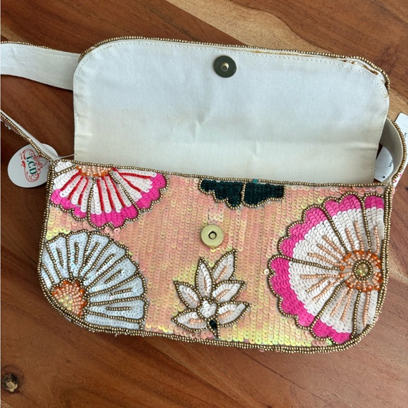 Lucy Pink Floral Beaded Shoulder Bag - Picture 4 of 5